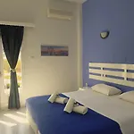 Syros Holidays 2*