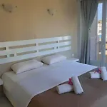 Syros Holidays Hotel Vári
