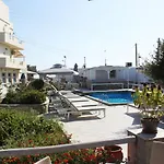 Syros Holidays 2* Vari (Syros)