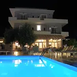 Syros Holidays Vári
