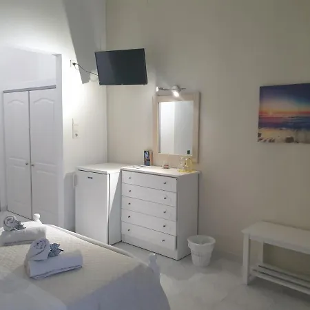 Hotel Syros Holidays 2*
