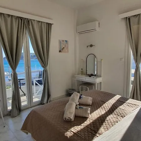 Syros Holidays 酒店