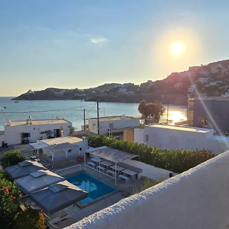 Syros Holidays فندق 2*