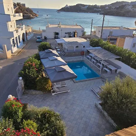 Syros Holidays 2*