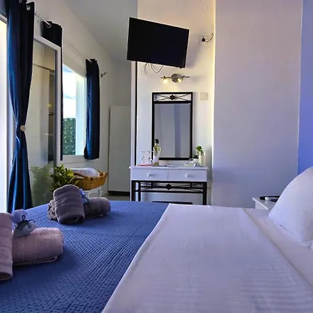 Syros Holidays 2* Vári