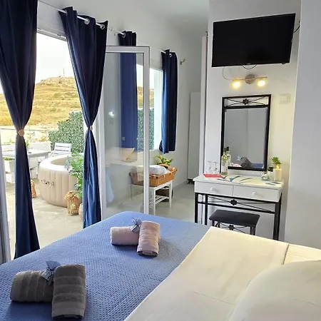 Syros Holidays 酒店 2*