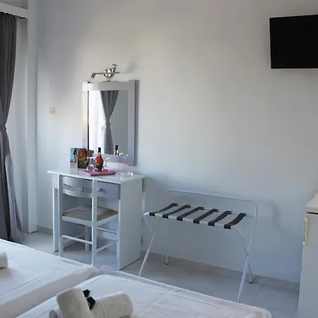 Syros Holidays 酒店 Vári