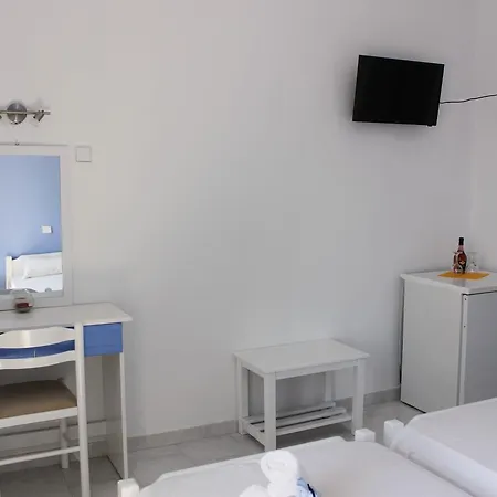 Syros Holidays 酒店
