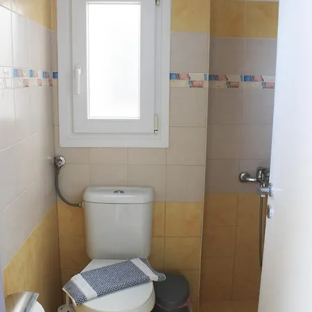 Syros Holidays 酒店 Vári