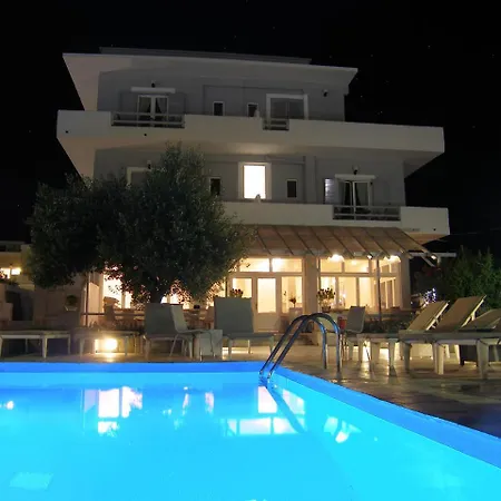 Syros Holidays Vári