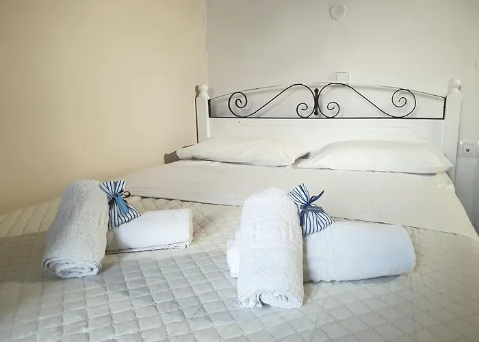 Syros Holidays Hotel 2*