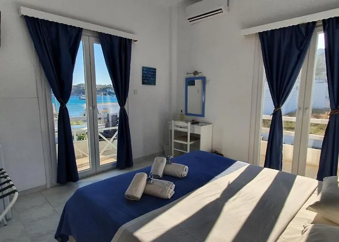 Syros Holidays Vári