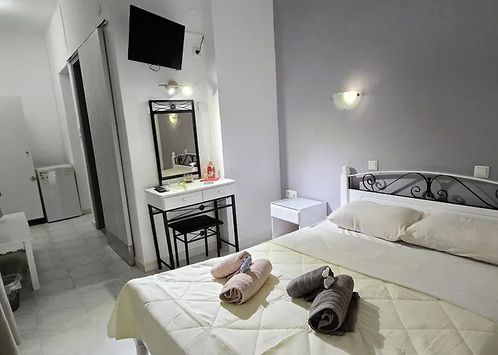 Syros Holidays Vari (Syros)