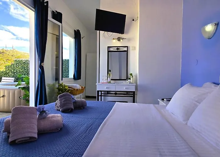 Syros Holidays 2* Vári