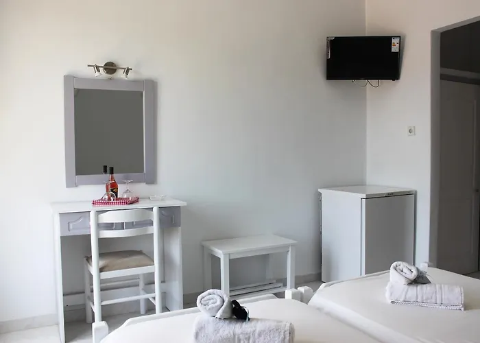 Syros Holidays Vari (Syros)