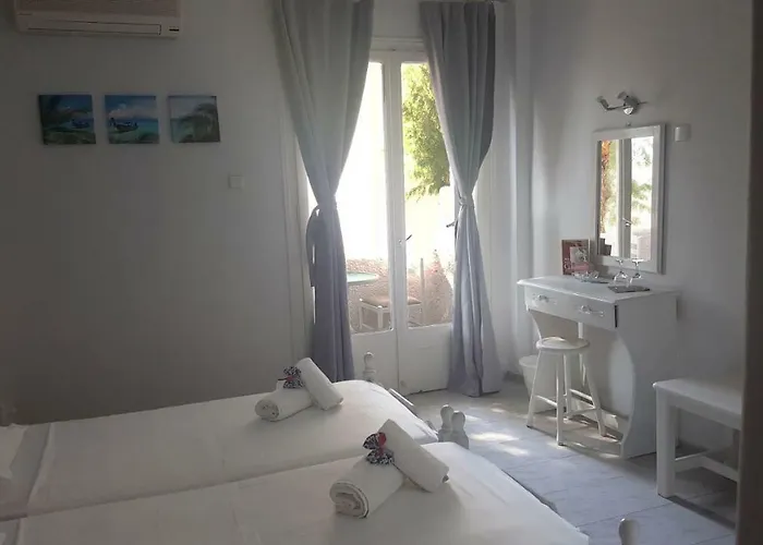 Hotel Syros Holidays 2*